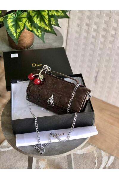 bag Shoulder bag with accessories