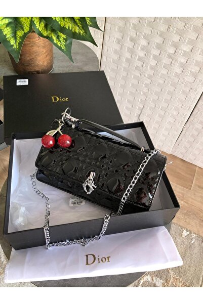 bag Shoulder bag with accessories