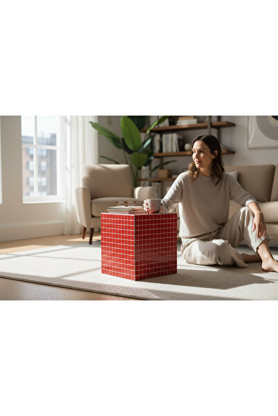 Aurelya Kırmızı Mozaik Küp Sehpa – El Yapımı Modern Tasarım (31.5x31.5 cm)