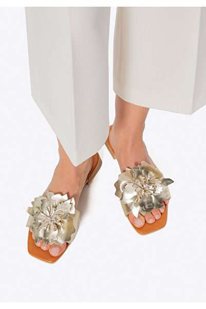 Wittchen Șlapi de damă din piele cu flori decorative aurii, piele