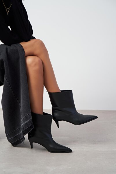 NİŞANTAŞI SHOES Γυναικεία μποτάκια Harper Μαύρα Ματ Γνήσιο Δερμάτινο με Μυτερό Τακούνι