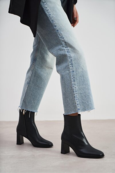 NİŞANTAŞI SHOES Chester Siyah Mat Fermuarlı Kalın Topuklu Kadın Bot