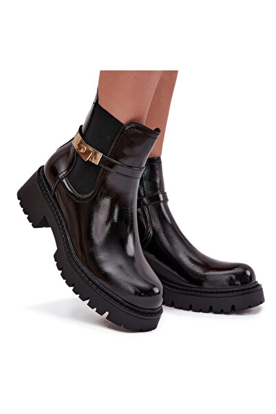 BOTO Botine din piele lacuită cu căptușeală și curea decorativă negre Vivessa 40