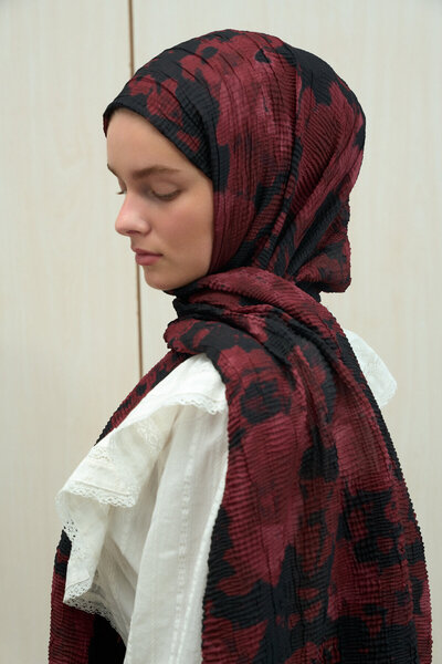 cs camellia scarf Winter Haze Muslin Shawl - Black Burgundy