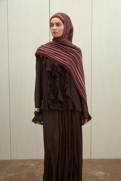 cs camellia scarf Ecru Dreams Muslin Shawl - Plum