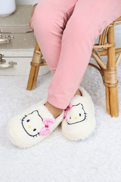 Aiw Hello Kitty Figürlü Sevimli Peluş Panduf – Fuşya| Rahat, Sessiz ve Kaymaz Taban