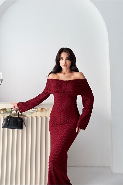 Serica Moda Burgundy Madonna Collar Lined Long Lace Dress