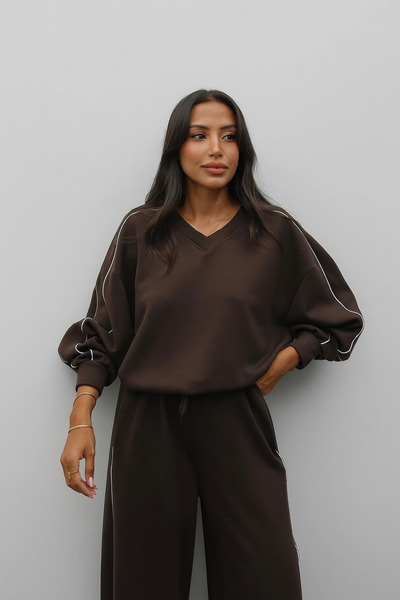 Miss Beyoğlu طقم رياضي من المودال مع تفاصيل خطوط بنية اللون