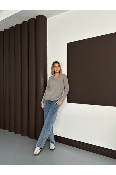 Ay Moda Collection Long Sleeve V-Neck Women's T-Shirt Made of Interlock Fabric