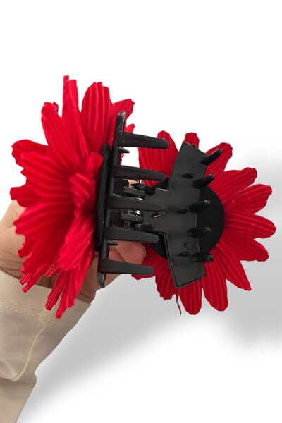 TAKIŞTIR مشبك مزلاج على شكل زهرة حمراء اللون