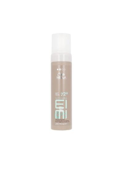 Wella Professionals Spuma pentru parul cret sau ondulat cu finisaj EIMI 200 ml