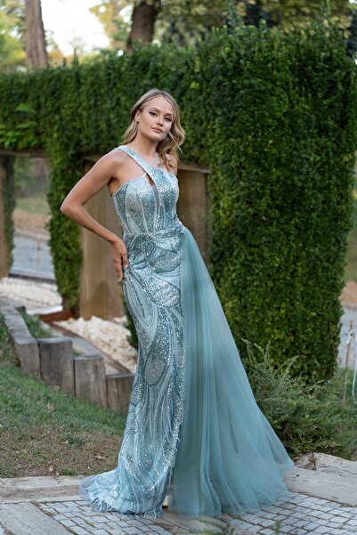 MissBetül Full Dantel Çapraz Askılı Yırtmaçlı Abiye Nişan Elbisesi