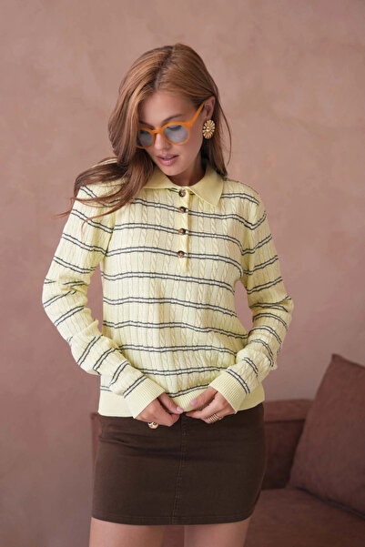 Park Karon سترة نسائية منسوجة بياقة بولو وتفاصيل خطية