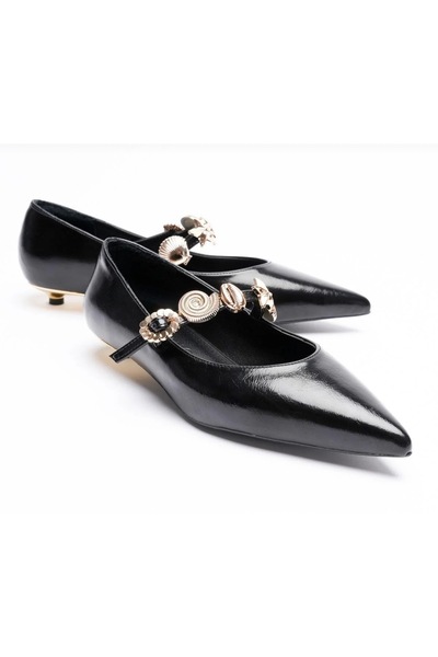 runa shoes Women's Thin Strap Gold Accessory Low Heel Shoes