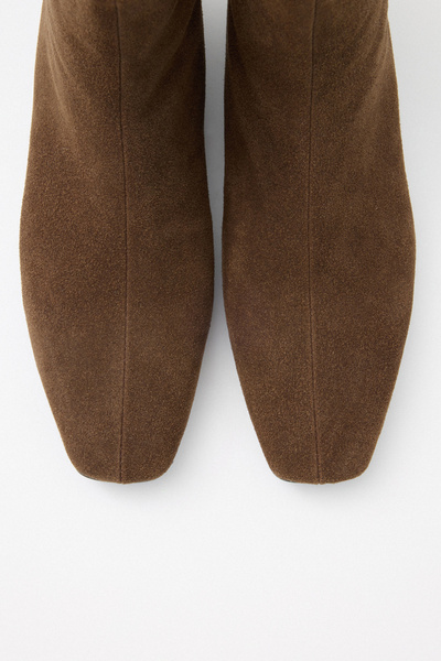 LUTVELIZADE Bot 2520 - Küt Burun Arka Fermuarlı Acı Kahve Süet Kadın Bot