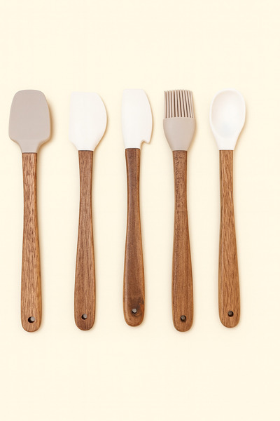 LEONEV Mini Silicone Spatula Set with Acacia Handle 21 cm