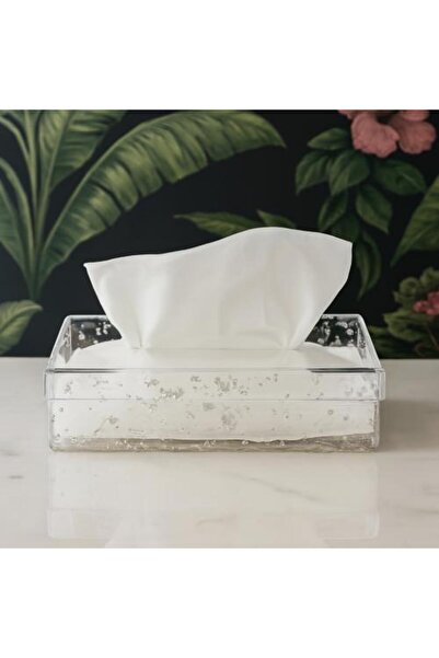 Dania ✨ علبة مناديل أكريليك فاخرة بتفاصيل فضيّة أنيقة مقاس 22*12 سم