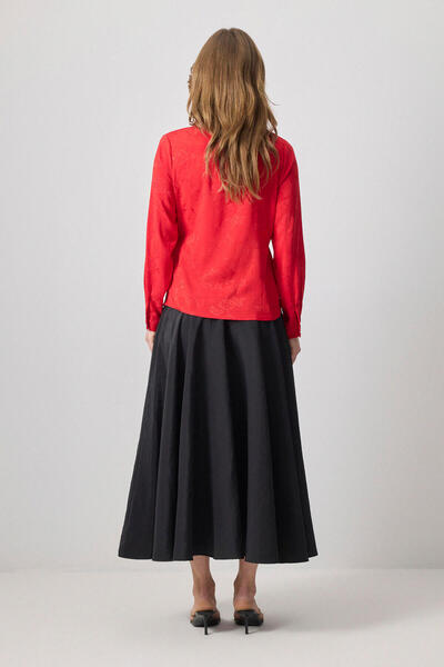 Touché Privé Yandan Tie-Up Jacquard Blouse