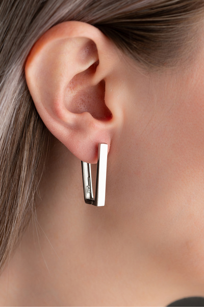 Two Arts Kadın 925 Ayar Gümüş Dikdörtgen Minimalist Küpe | 14K Altın Kaplama | Hediye Kutusunda