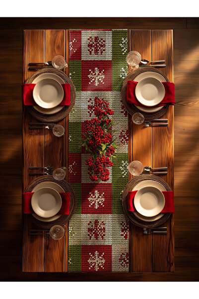 Medi Home Yılbaşı Scandi Noel Patch Runner – Kırmızı, Yeşil & Beyaz Örgü Deseni