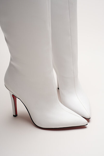 Ayakkabı Ateşi Жіночі гострі носки без застібки на тонких підборах, нижче коліна, Monias, білий колір