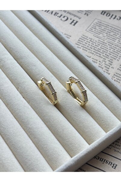 lotusbybuket أقراط سيريناي من الزركون باللون الذهبي الفولاذي VIP