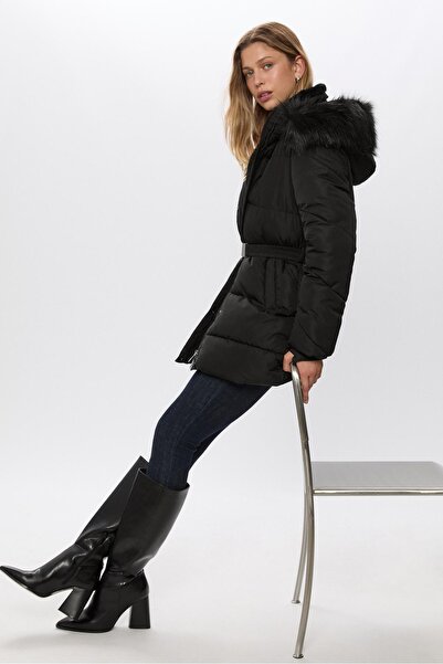 Stradivarius Vücuda oturan şişme uzun mont