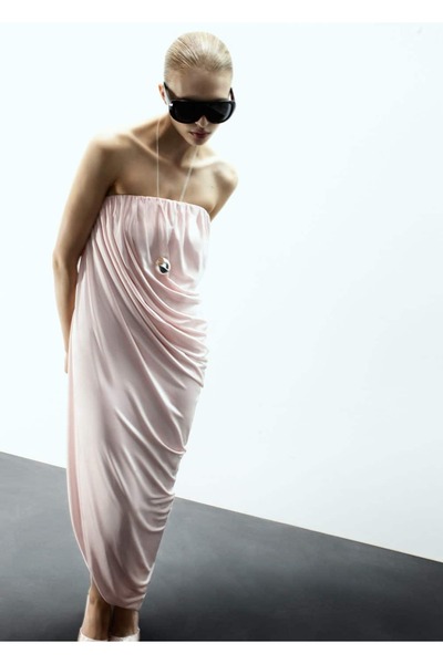 MANGO Woman Straplez drape detaylı asimetrik elbise