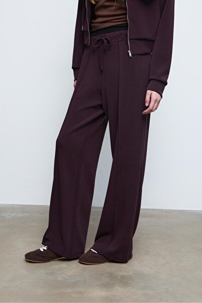 Stradivarius Dikiş detaylı ve yumuşak dokulu geniş paça pantolon