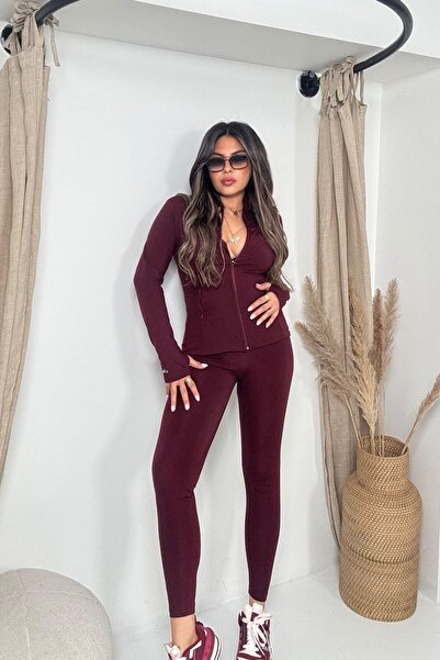 Sohotique By P طقم سترة وبنطلون ضيق من Airlift باللون الأحمر الداكن