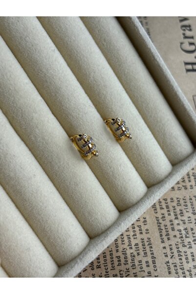 lotusbybuket حلقة أذن صغيرة من الفولاذ بتفاصيل حجر الزركون من VIP