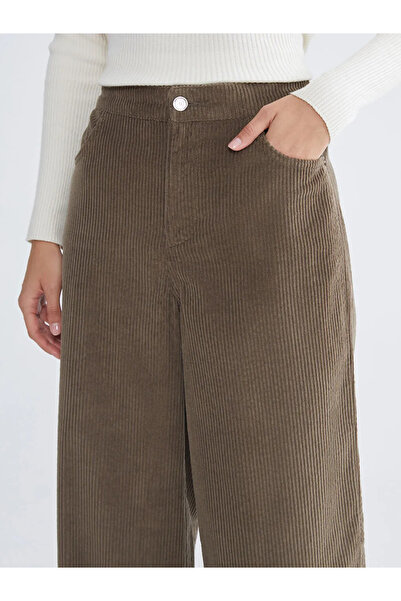 LC Waikiki Beli Lastikli Kadife Kadın Pantolon