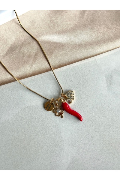 Nour Co Biber Yonca Harf Şans Kolye