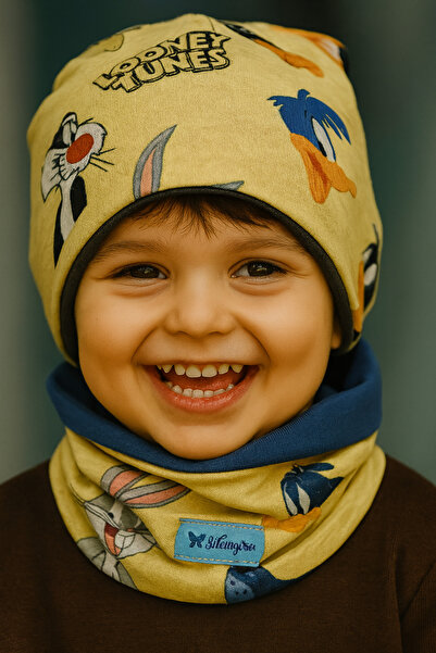 bitangosu Double-Sided Children's Beanie and Scarf Set — Vibrant Cartoon Pattern on the Outside / Milk Coffee on the Inside