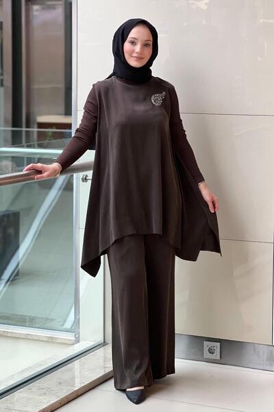 Nuss Tunic Pants Cupra Set with Knitwear Sleeves and Stone Brooch