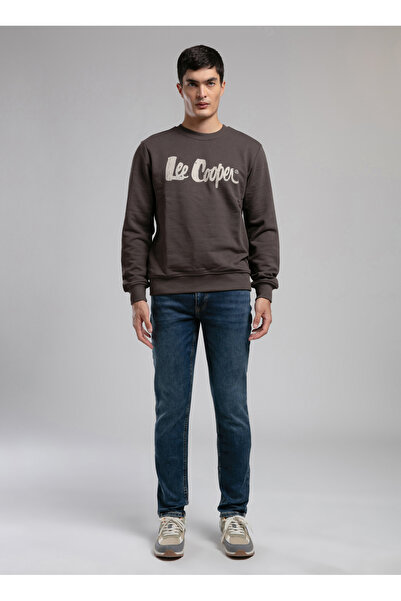 Lee Cooper Ανδρικό φούτερ με στρογγυλή λαιμόκοψη καφέ 261 LCM 241041 JEFFI BROWN