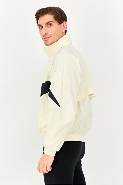 Nike Men Oversized Fit Long Sleeve Outdoor Windbreaker Jacket, Cream