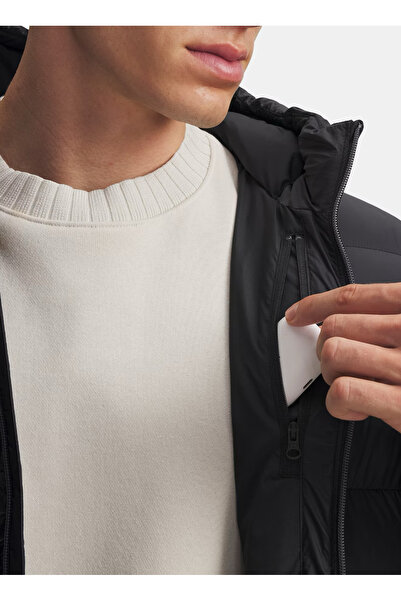 Under Armour 6006360-003-Ua Sportswear Puff Jkt Black Plain Men's Jacket