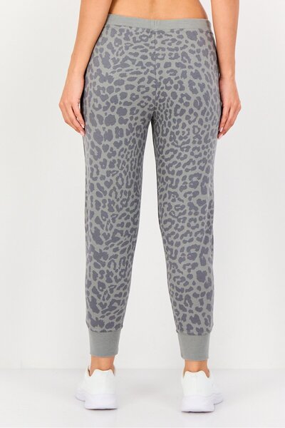 Nike Women Sportswear Fit Allover Print Outdoor Sweatpants, Multicolor