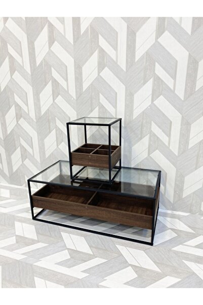 DEC24 Luxury table set with a modern and elegant design