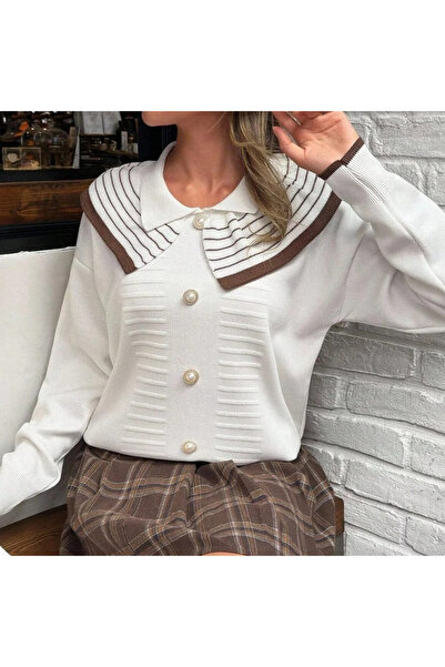 Cemre Life Women's Retro Style Lapel Detailed Embossed Buttoned Sweater