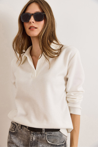 Olalook Women's Ecru Polo Neck Thessaloniki Blouse Blz-19002810