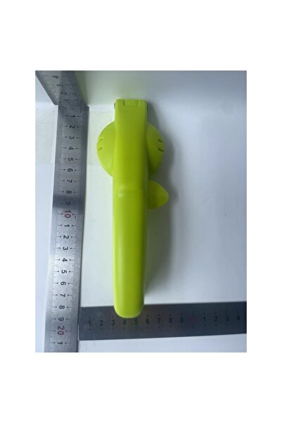 Flippy Flippy nut and chestnut cracker, ABS and steel, 17.5 x 5.5 x 5 cm, easy to use, green