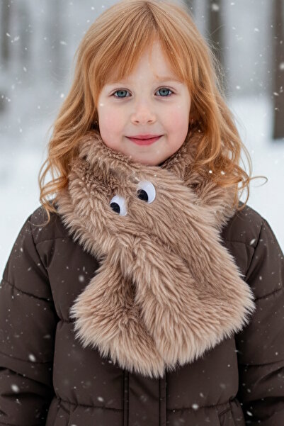 CAŞ DEKORASYON Plush Children's Scarf with Brown Eye Detail