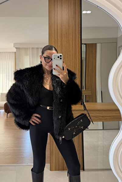 Gizem Ecemiş Beyonce Siyah Yakalı Premium Kürk