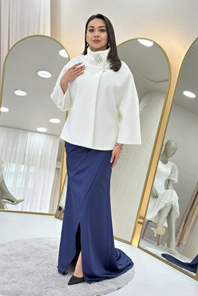 the ZKS Жіноче плаття з високим коміром і каменями, біле, чорне