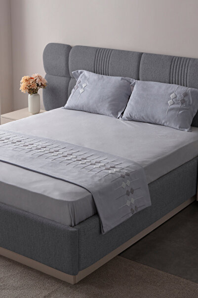 BUGİ HOME COLLECTİON Zen Baklava Pattern Double Size Embroidered Bedspread Set Chenille Fabric Punch Embroidered 240X260Cm