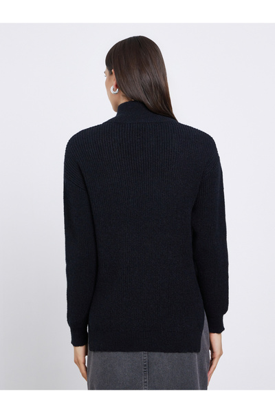 Styli Regular Fit Longline Quarter Zip Sweater