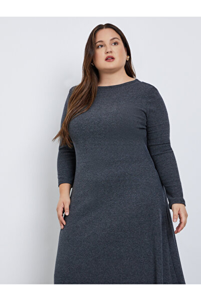 Styli فستان ماكسي مضلع ناعم بمقاس كبير