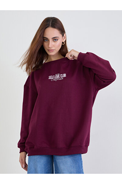 Styli Burgundy Oversized Embroidery Detail Sweatshirt